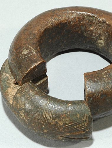 Verschlussarmreif - Bobo oder Gurunsi - Burkina Faso