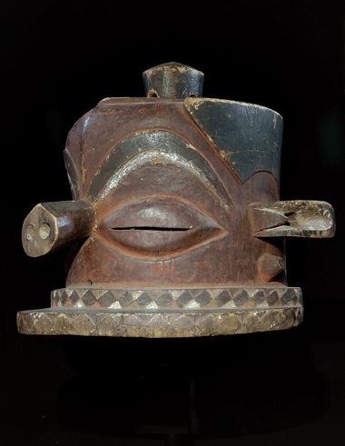 Kipoko Helmmaske - Pende - DR Kongo