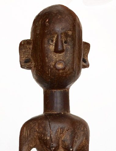 Female figure - Hehe - Tanzania