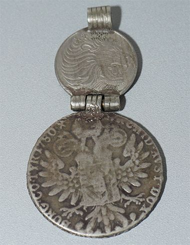 Maria Theresa Thaler attached to a 50 Birr coin - Ethiopia